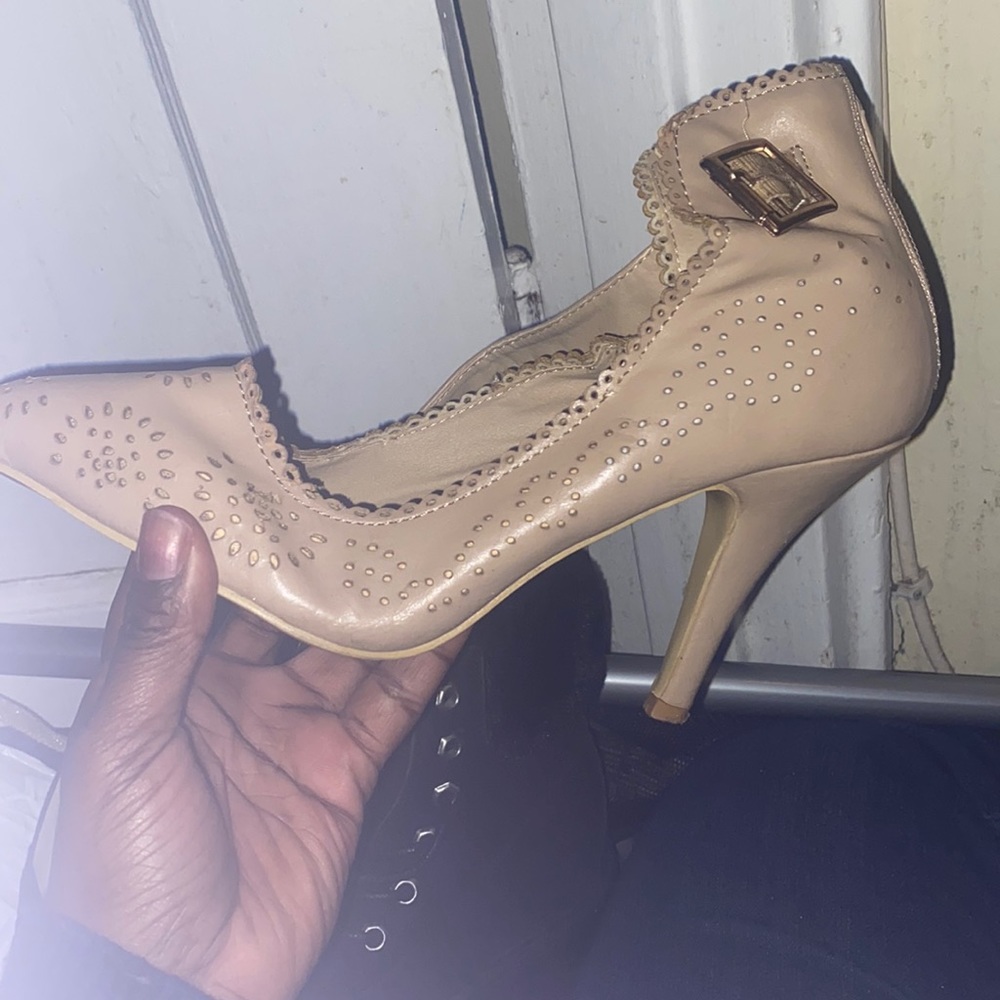 Selling Leuven Alexander size 10 heels